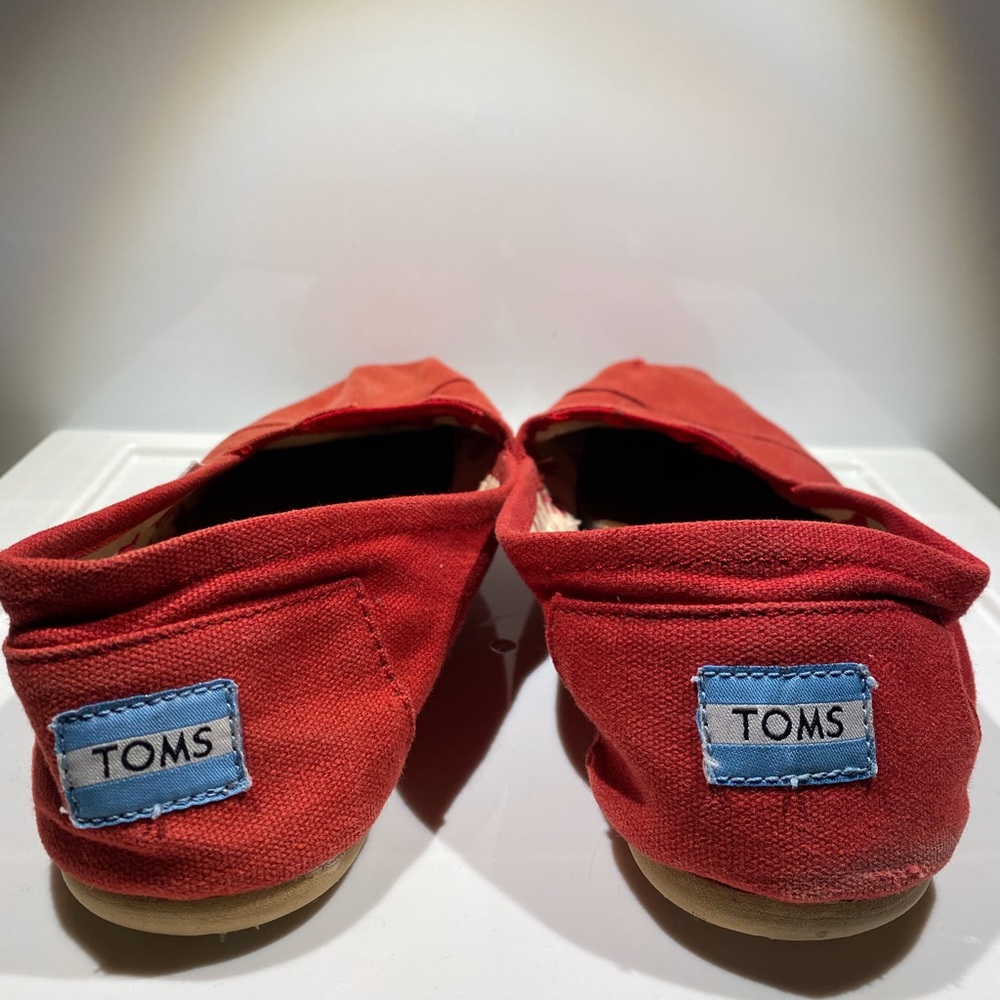 Red Women’s TOMS